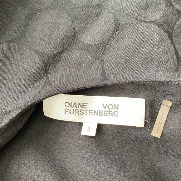 Diane von Furstenberg one shoulder blouse - Picture 10 of 13